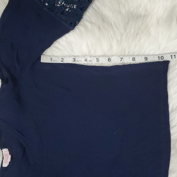 Top - Picture 3 of 4